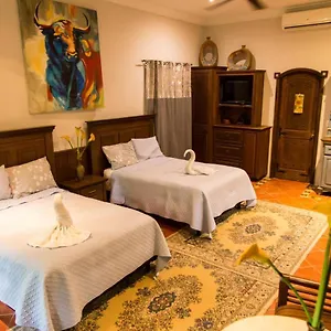 https://hacienda-xcaret-la-suite2.allrivieramayahotels.com