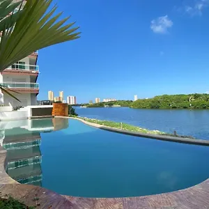 https://3010-habitacion-en-pacifika-complejo-de-lujo.mazatlan-hotels.com